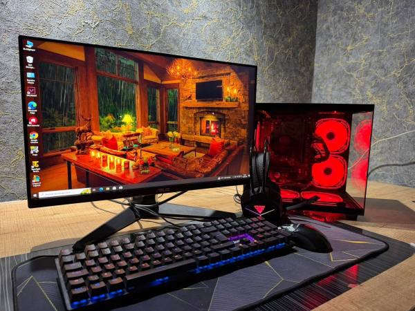 AMD Ryzen 5 5600G, 16GB RAM, 256GB SSD – ASUS TUF 24" 180Hz IPS Pivot Monitör Dahil Toplama PC